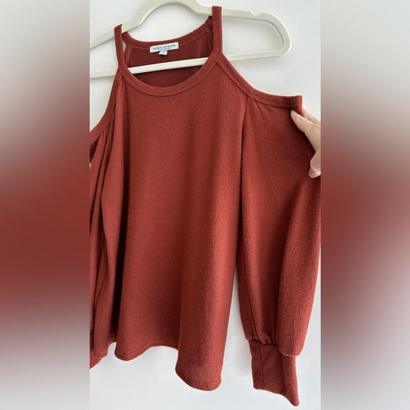 Green Envelope Terracotta/Sienna Orange Cold Shoulder Soft Blouse, Medium - Picture 11 of 14